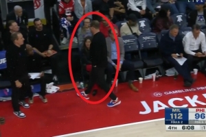 开云APP-主裁解释纳斯两T被驱逐：对裁判说脏话 出言不逊