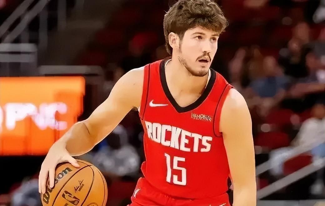 开云-乌度卡看明白了吗？谢泼德配卡佩拉上场就赢分，别无脑信任申京了